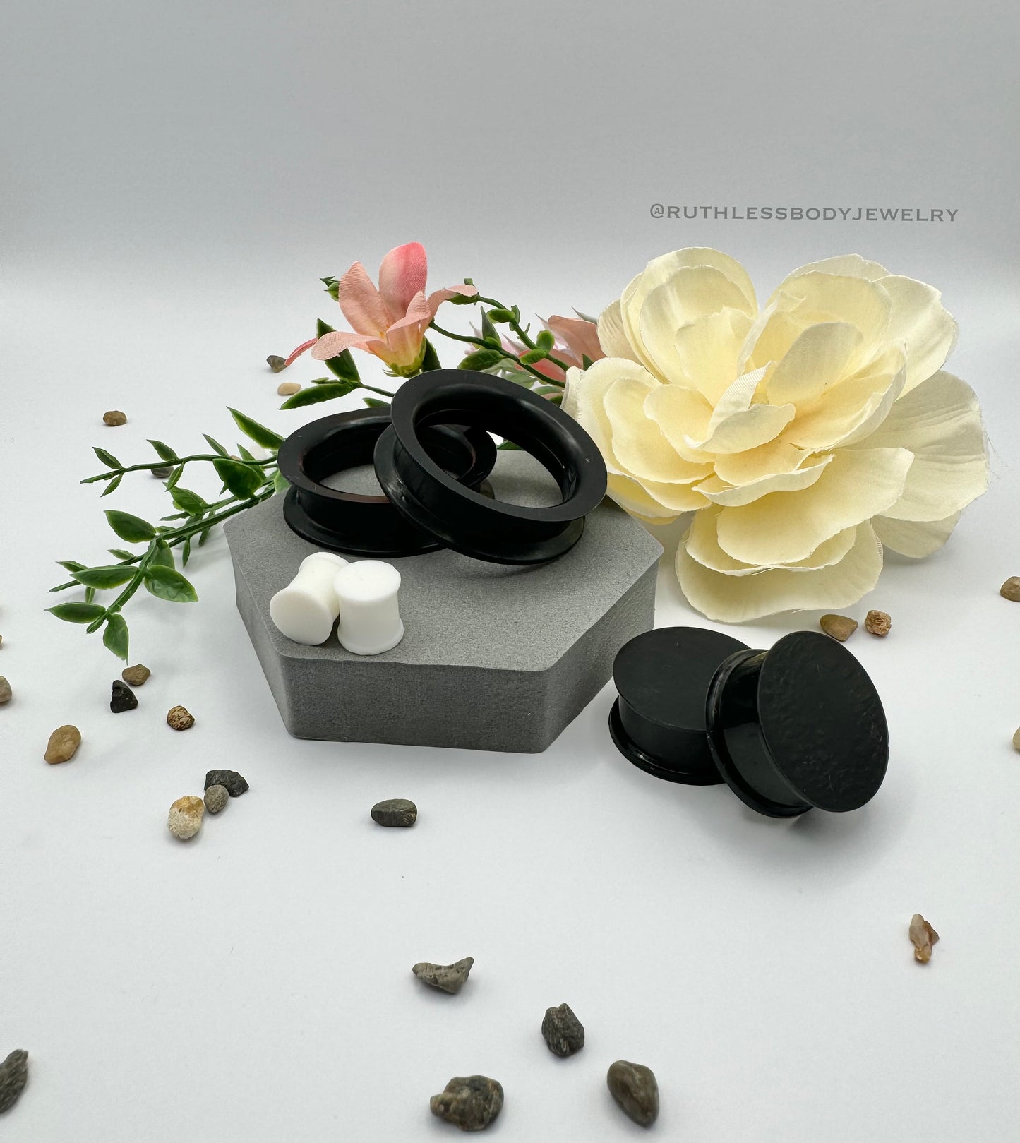 Ultra Soft Silicone Double Flat Flared Plugs (Pair)